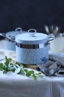 دیگ و دیزی سنگی مدل آوا با دسته استیل